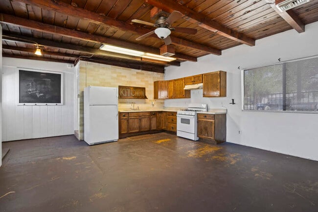 Photo - 3120 N Romero Rd