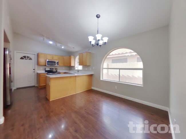 Photo - 12618 W Cambridge Ave