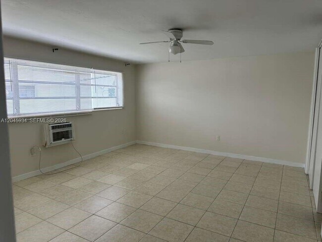 Photo - 11925 NE 19th Dr Unidad 8
