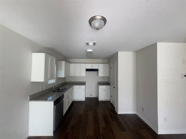 Photo - 15724 Del Norte Dr