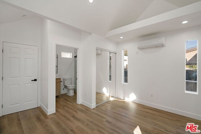 Photo - 607 E Fairview Blvd