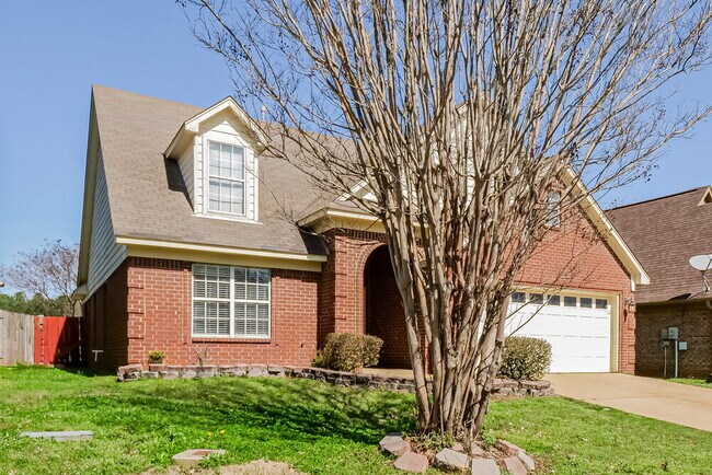 Photo - 1118 Greenwich Dr