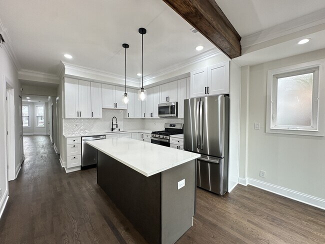 Photo - 2317 N Keeler Ave Unit 2