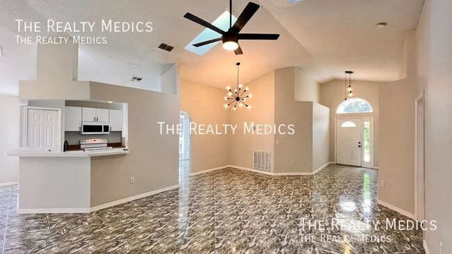 Photo - 14405 Lake Price Dr