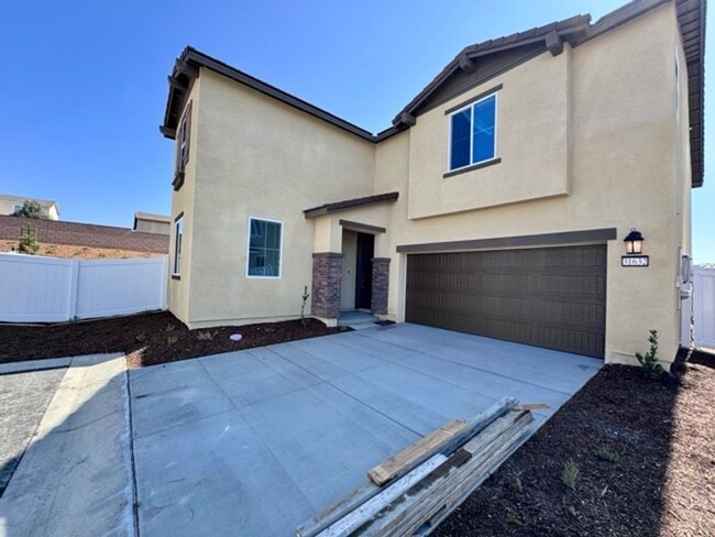 Brand new 4 bedroom Winchester home with a... - Brand new 4 bedroom Winchester home with a...