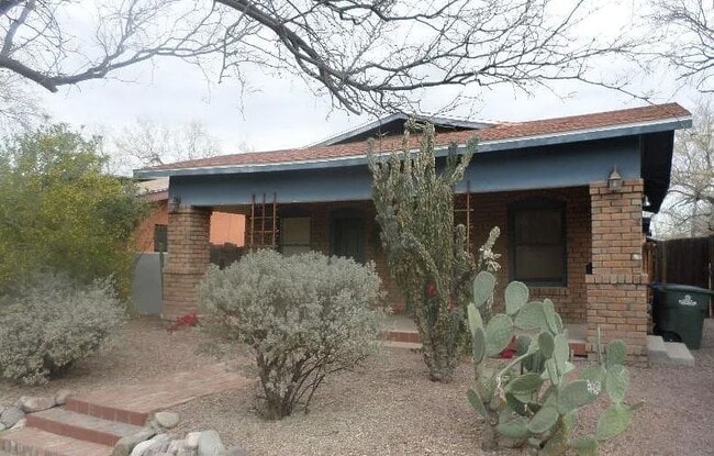 Building Photo - 609 E Mabel St