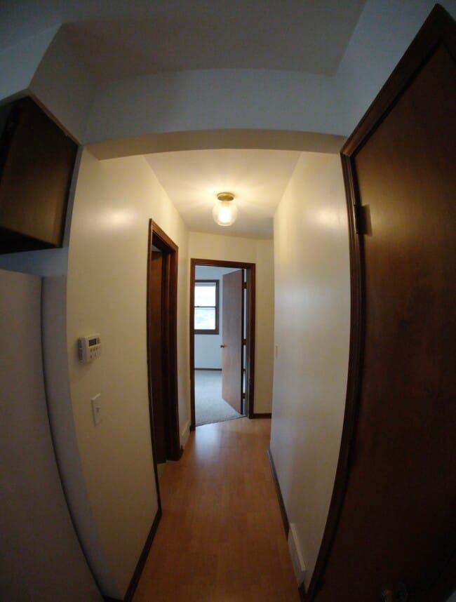 Photo - 5217 Newcastle Dr SE
