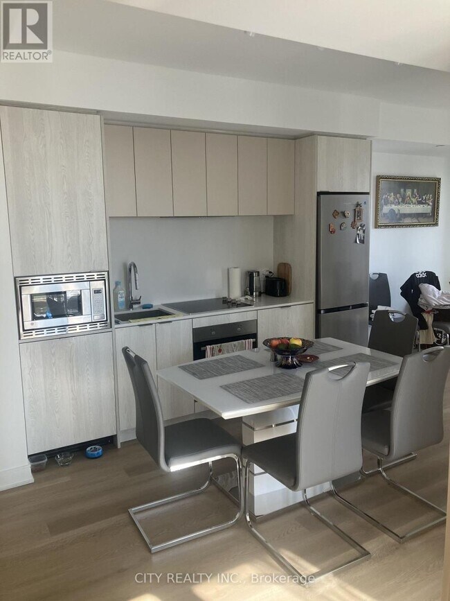 Photo - 86 Dundas St E Unit 1615