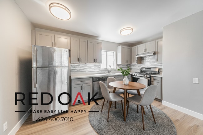 Photo - 3146 S Halm Ave Unidad 5