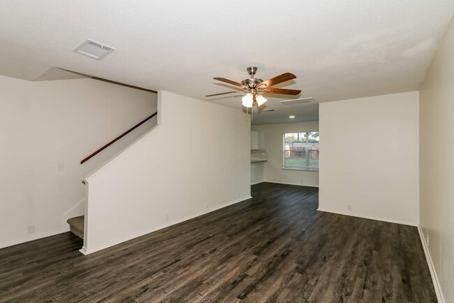 Photo - 21407 Somerset Park Ln