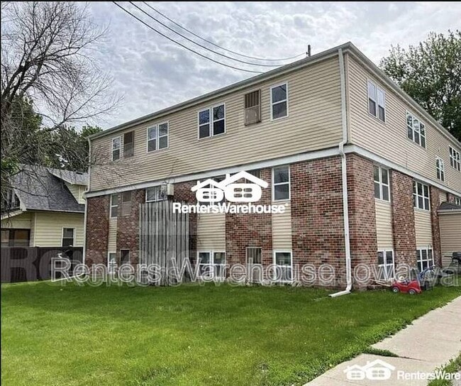 Building Photo - 303 S Madison St