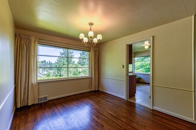 Photo - Laurelhurst Home