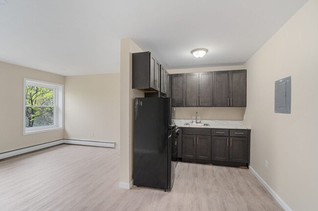 Photo - Railroad Manor - Nearly Renovated - Studio, 1 & 2 Bedroom apartments