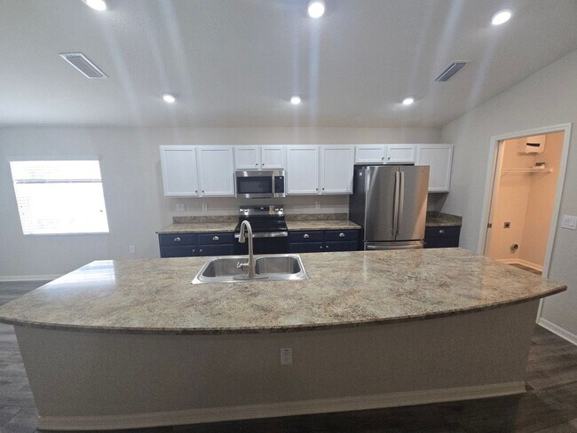 Photo - 4 bed 2 bath home