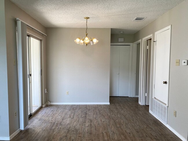 Photo - 510 Willowbend Cove Unit 1