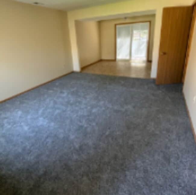 Photo - 845 Hanneman Dr