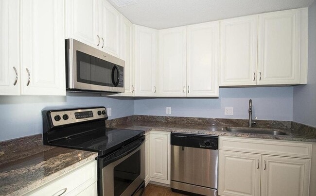 Photo - 1101 St Paul St Unidad 612