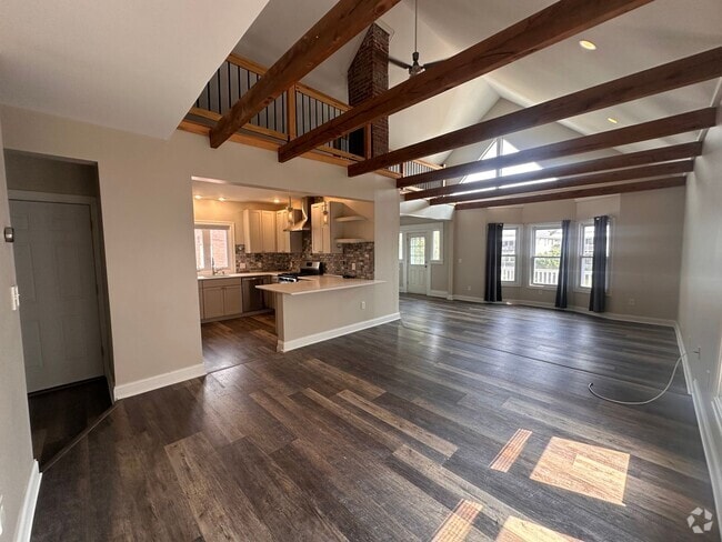 Building Photo - 1164 Hertel Ave Unit Upper Rental