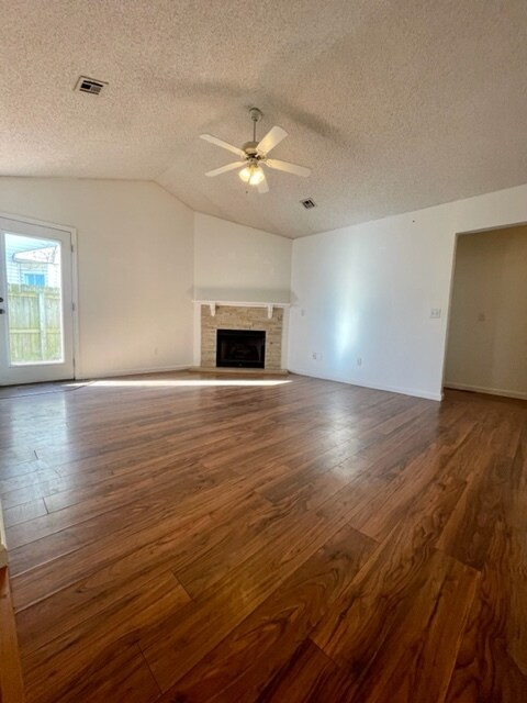 Photo - 1207 Lo Mar St