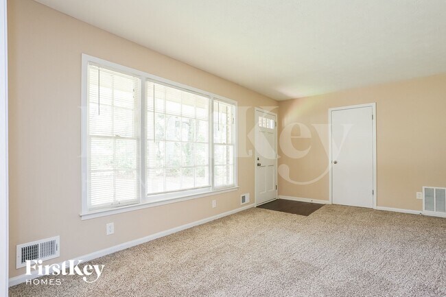 Photo - 1348 Yates Ave