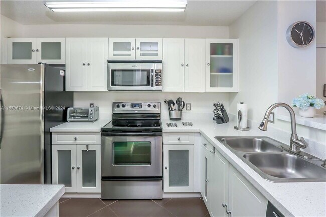 Photo - 19555 E Country Club Dr