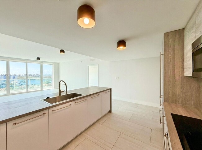 Photo - 400 Sunny Isles Blvd Unit 1421