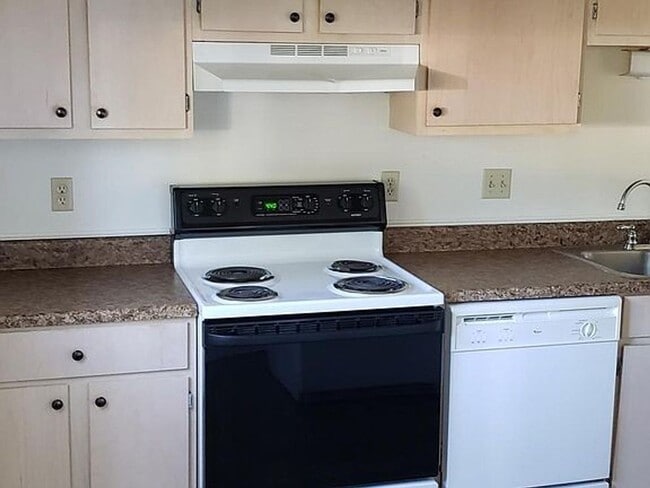 Photo - KingArthur4961 (KC-AM) Unit 2