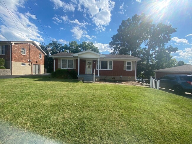 Photo - 6000 Whispering Hills Blvd