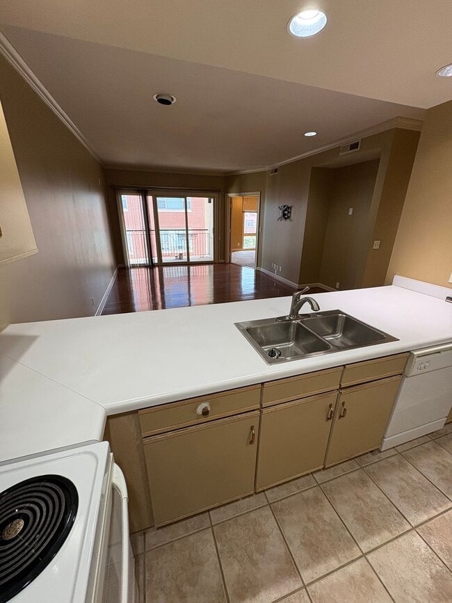 Photo - Plaza Pavilion 1 Bed / 1 Bath Condo | HOA w/Most Utilities Included | Garage Parking & Balcony Unit 403