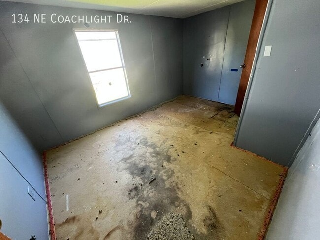 Photo - 134 Coachlight Dr