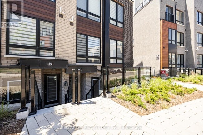 Photo - 155 Tapscott Rd