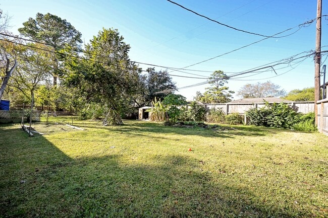 Photo - 10302 Woodwind Dr