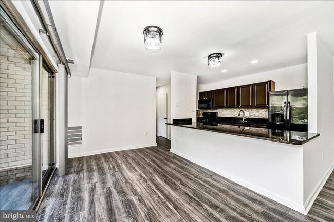 Photo - 12202 Braxfield Ct