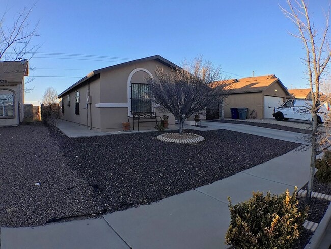 Photo - East El Paso 3bed/2bath Refrig A/C!