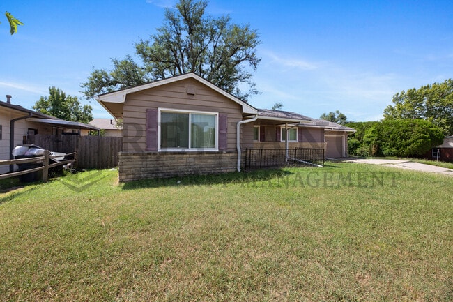 Photo - 8403 E Gilbert St