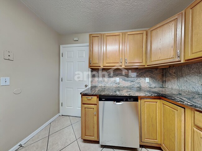 Photo - 1614 Christa Ct