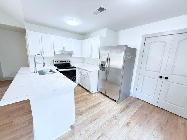 Photo - 2BR/2BA FOR RENT Apartamento Unidad 12 CR 1069