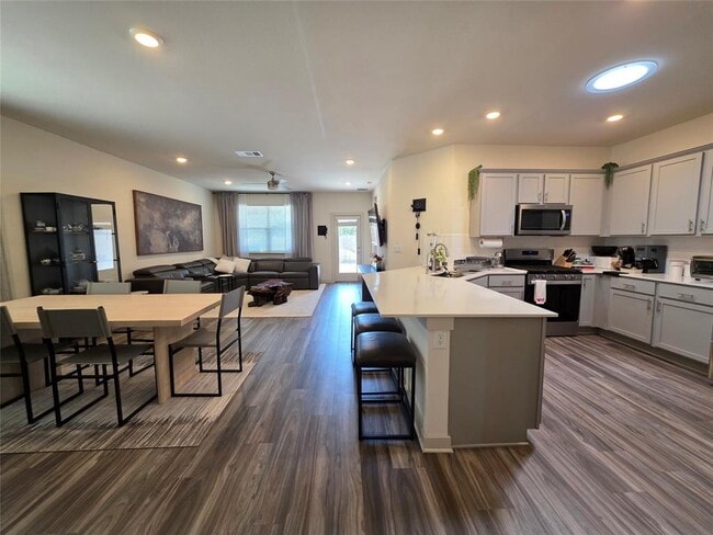 Photo - 8415 Linda Michelle Ln