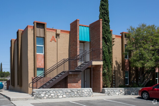 Photo - Villa Alegre Apartments