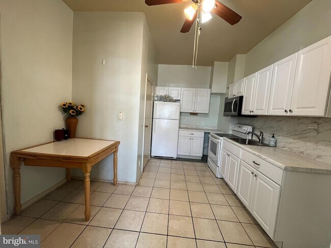 Photo - 3315 N Park Ave Unit 1