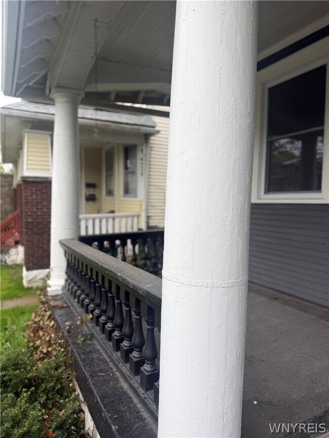 Photo - 37 Inwood Pl