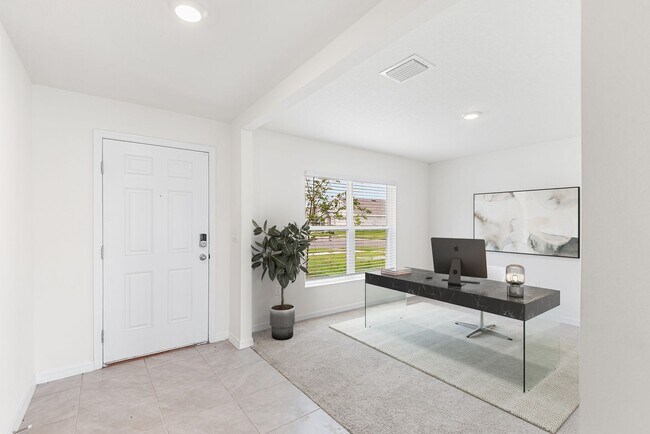 Photo - WIMAUMA HOME FOR RENT!