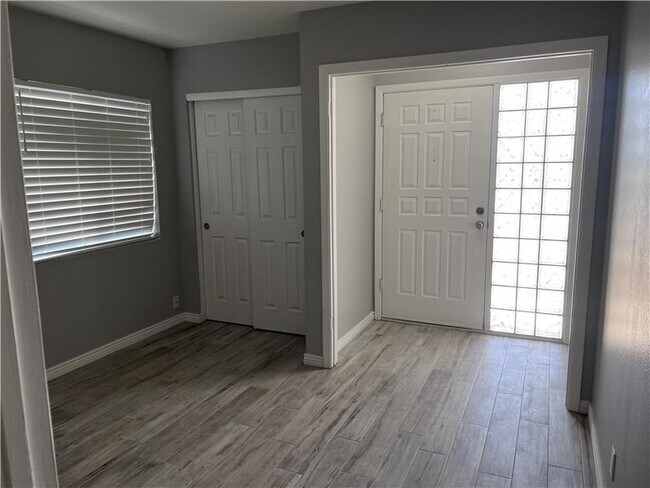 Photo - 1002 E Michelle Dr Casa