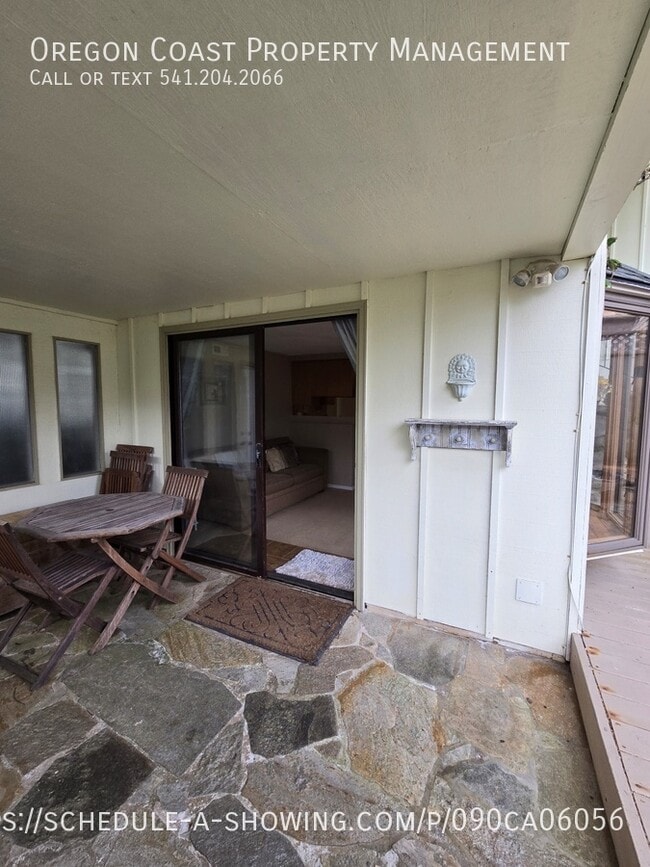 Photo - 4503 SW Beach Ave