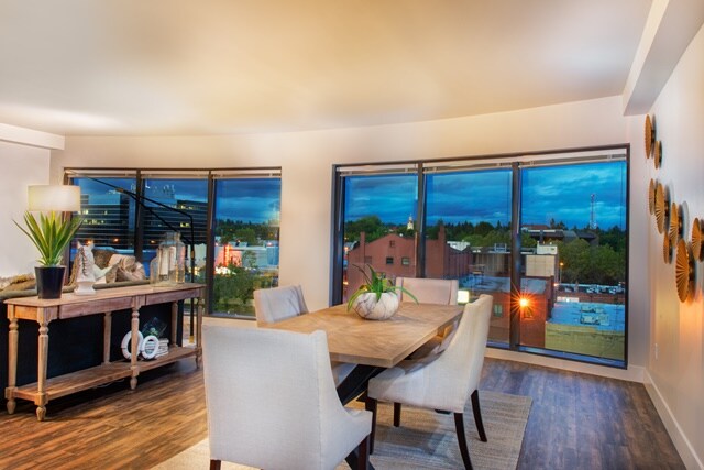 Penthouse w/ floor to ceiling windows