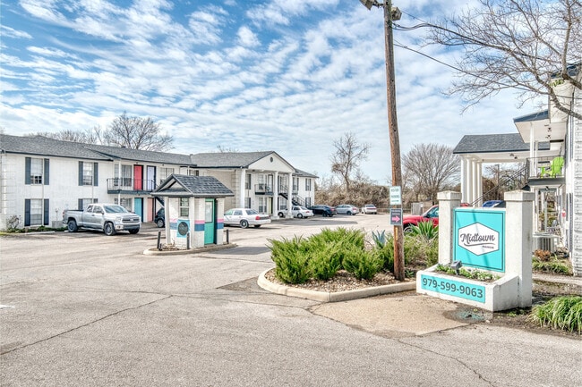 Apartamentos Midtown Manor y Towers - Midtown Manor and Towers