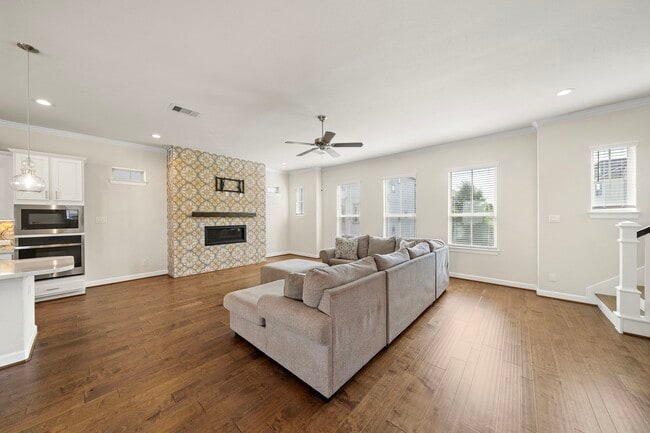Photo - 4003 Centre Valley Ln