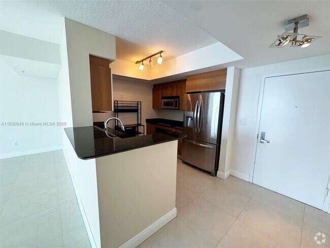 Building Photo - 325 S Biscayne Blvd Unit 4319 Rental