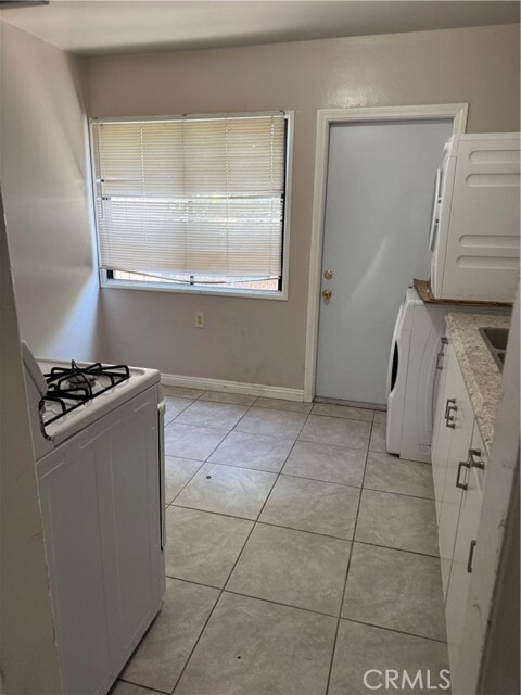 Photo - 4611 W 152nd St