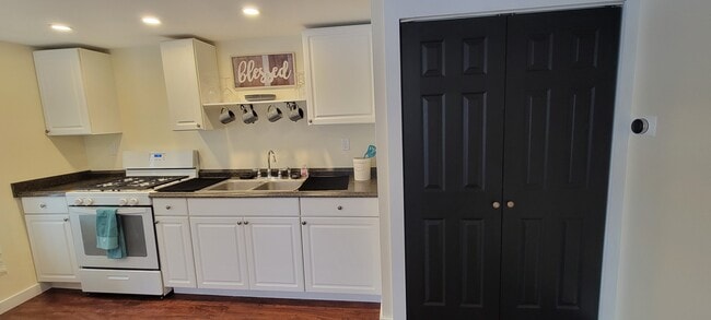 41 Walnut St Unit 1